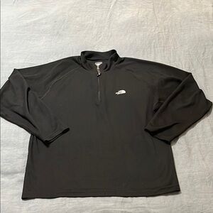 The North Face Black Long-Sleeve Pullover Large Lightweight Qtr Zip